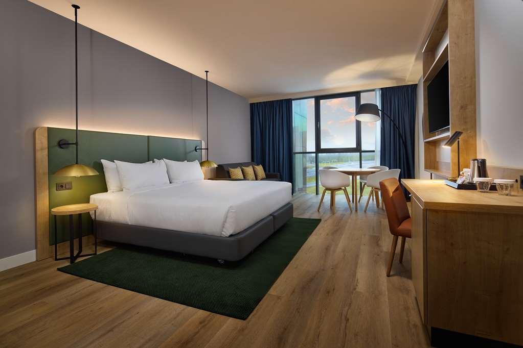 Hilton Garden Inn Лейден Стая снимка