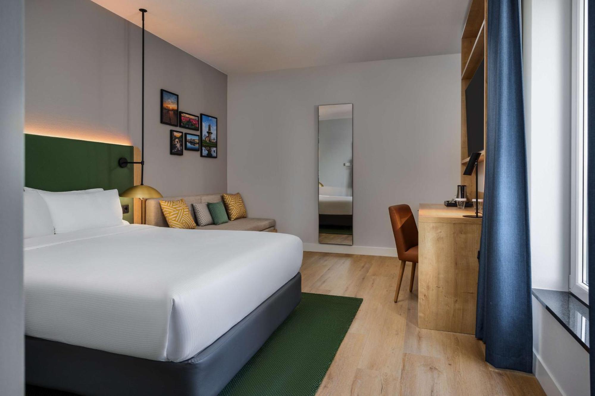 Hilton Garden Inn Лейден Екстериор снимка