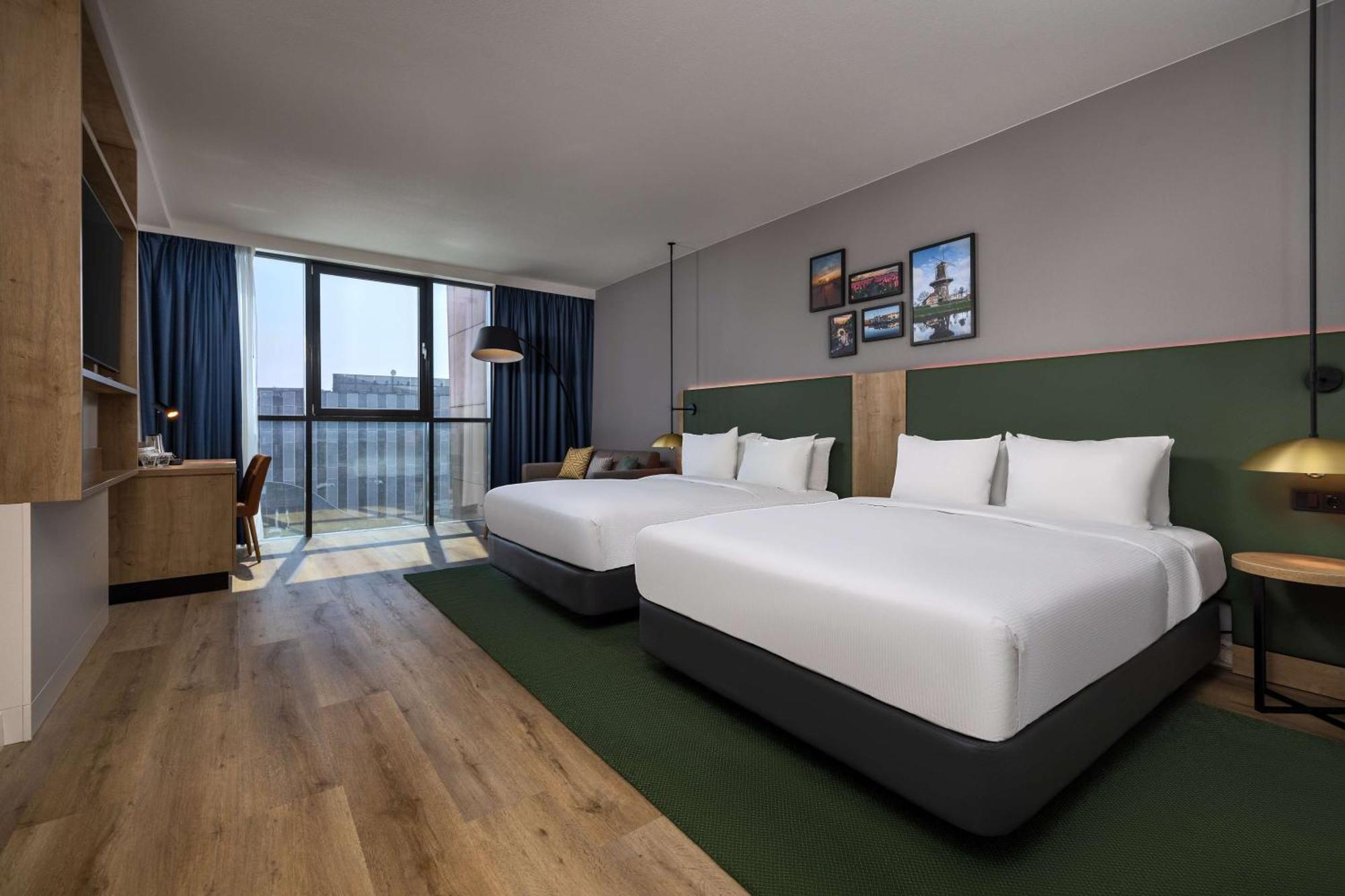 Hilton Garden Inn Лейден Екстериор снимка