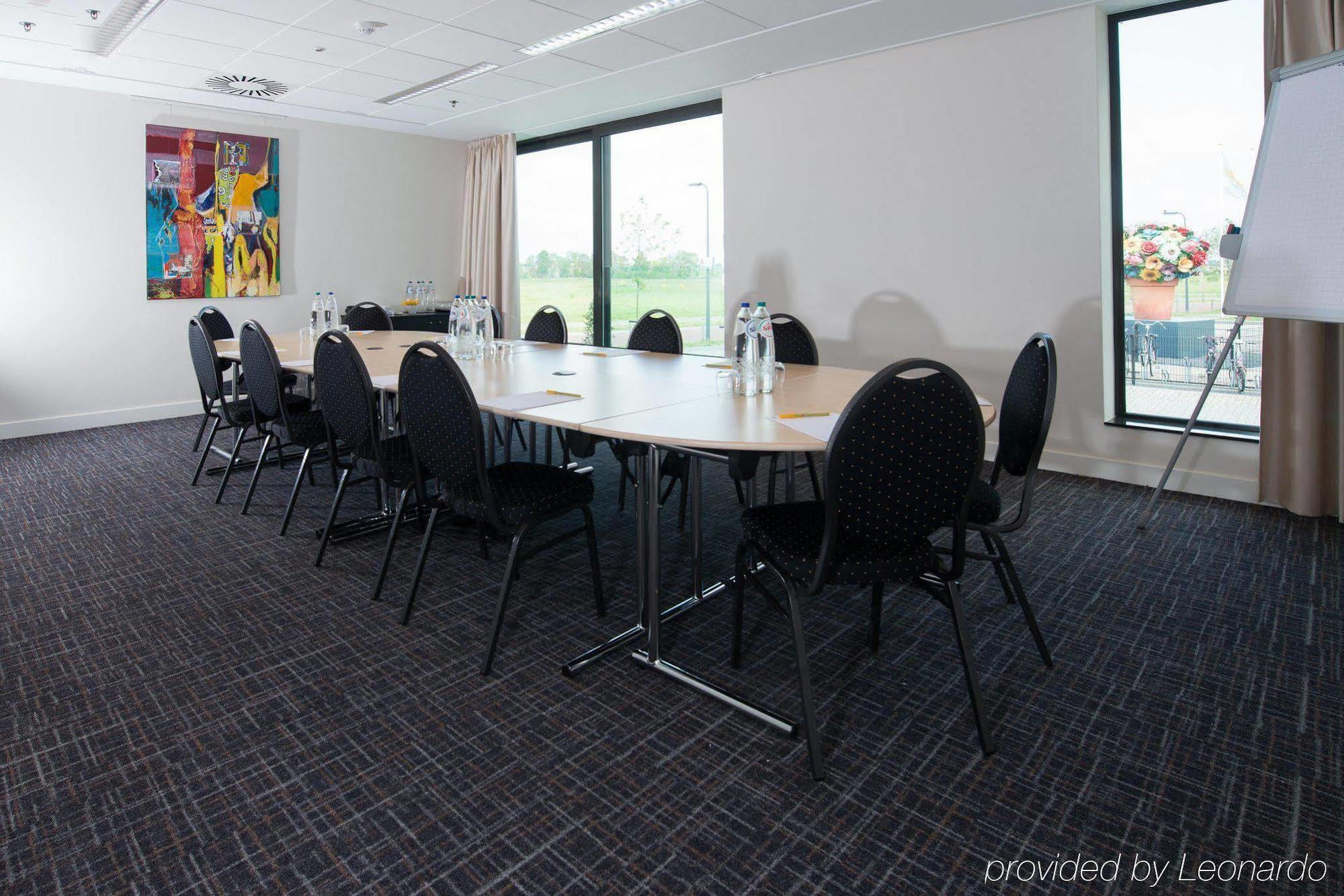 Hilton Garden Inn Лейден Екстериор снимка